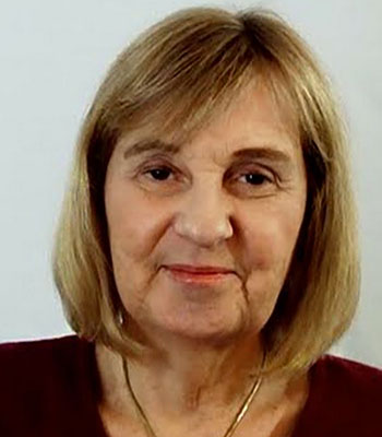 Jeannette Koczela headshot