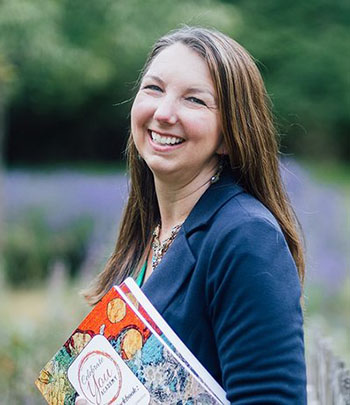 Lisa Honold Headshot